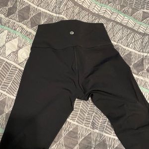 Lululemon Wunder Under High- Rise 25’ Black Leggings Size 4 (Discontinued)